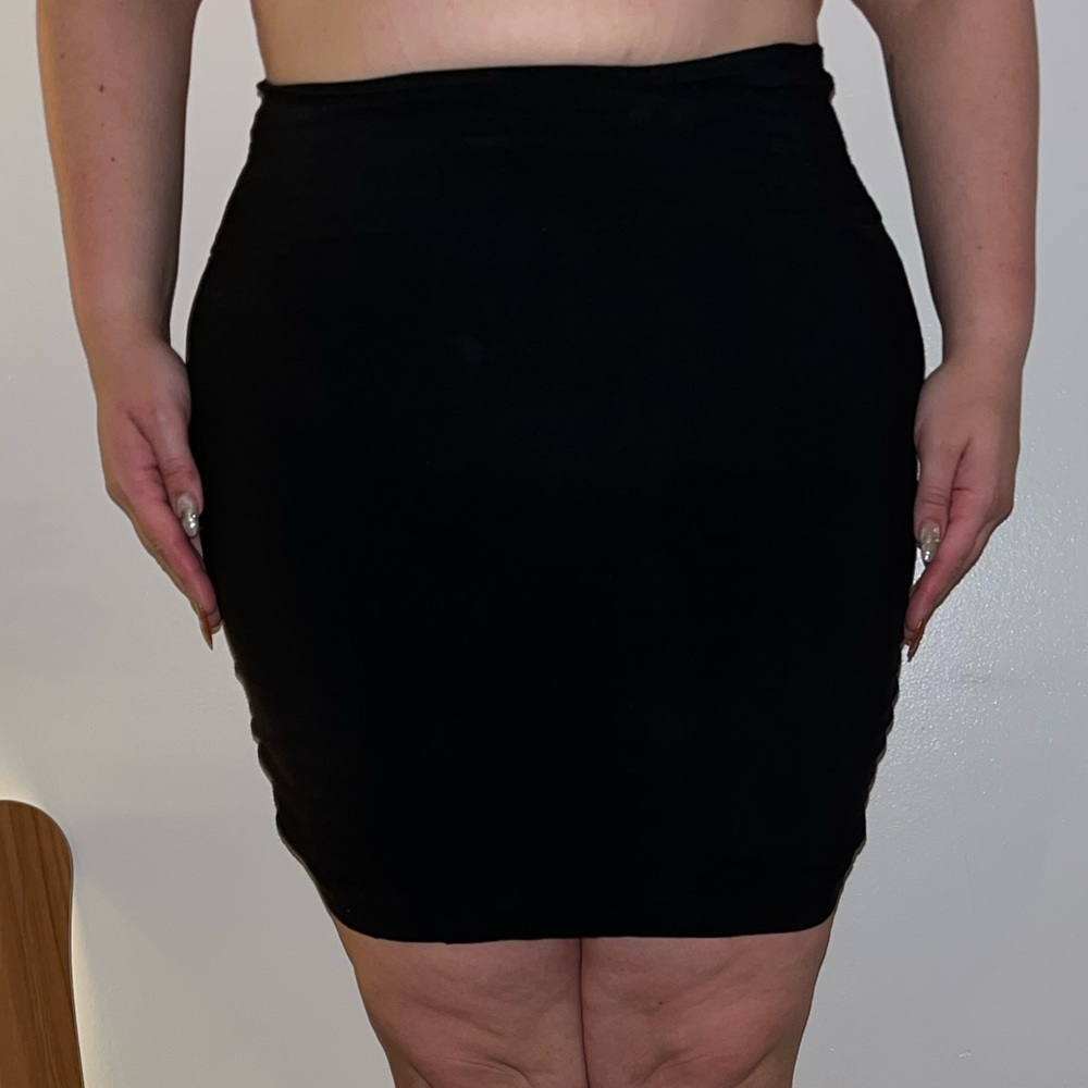 Elegant Black Women's Skirt